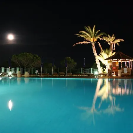 Porto Corallo Terrazza Vista Mare Aparthotel *